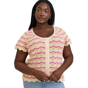 Torrid Top Womens 2X Pink White Chevron Crochet Scallop Short Sleeve Boho Hippie